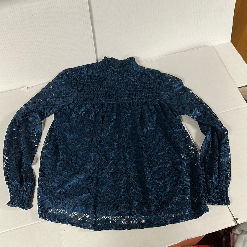 Elegant Navy Lace Top, Cable & Gauge